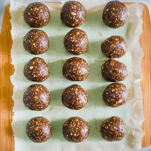 Chocolate Hemp Pumpkin Seed Energy Balls